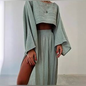 Elegant Green Women's Skirt & Top